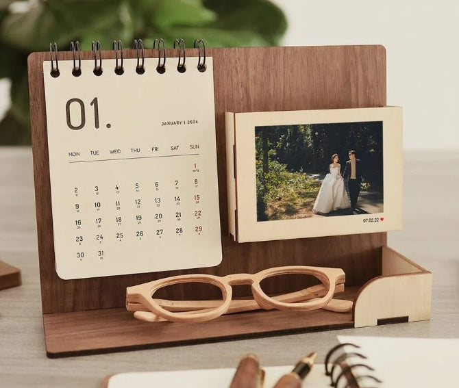 DIY Wooden Calendar - Pen TrayWoodWander Manufacturing